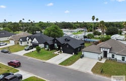 208 BROOKS CIRCLE N, LA FERIA, TX 78559
