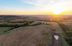 24519 141st Rd, Winfield, KS 67156