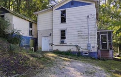 207 Hill Street, Friendly, WV 26146