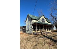 4711 Old Military RD, Paris, AR 72855