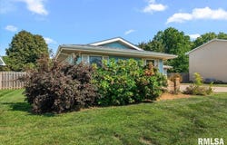 2517 COLUMBUS Circle, Springfield, IL 62703