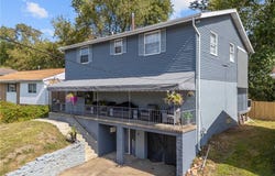 124 Broadcrest Dr, Lincoln Larimer, PA 15235
