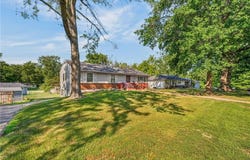 1004 NE 60th Terrace, Gladstone, MO 64118