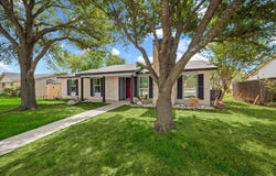 1206 Oakbluff Drive, Lancaster, TX 75146