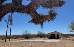 382 Bowman Trail, Landers, CA 92285