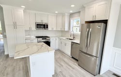 208 Ave I, Matamoras, PA 18336