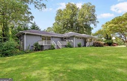 5720 Crabapple Drive, Mableton, GA 30126