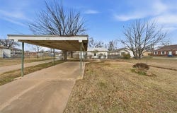 616 E Cherry Street, Cushing, OK 74023