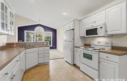 2902 Windswept Ct, Holland, MI 49424