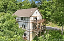 5 Lila Lane, Clyde, NC 28721