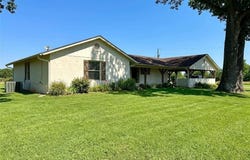 6910 Military RD, Lavaca, AR 72941