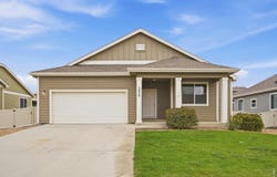 3858 Eucalyptus St, Wellington, CO 80549
