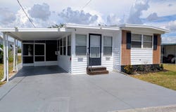1112 W Shellpoint, Ruskin, FL 33570
