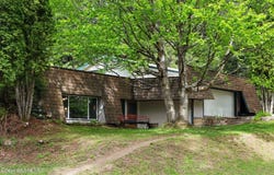 272 Hidden Spring Rd, Sandpoint, ID 83864