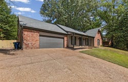 3085 CIRCLE GATE Dr, Germantown, TN 38138
