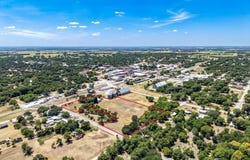 509 E Almante Avenue, De Leon, TX 76444