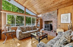 4 Alan Road, Danbury, CT 06810