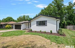 27 Mishawaka Drive, Rochester, IL 62653