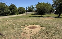 LUCKENBACK & MO MOORE ST., Llano, TX 78643