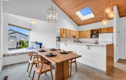 4175 N HIGHWAY 101, DepoeBay, OR 97341
