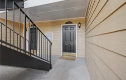 706 Brighton Point, Sandy Springs, GA 30328
