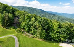 61 Skyfire Drive, Burnsville, NC 28714