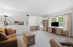 1138 Village Ln, Ashland, OH 44805