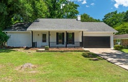 205 Sunset Dr, Petal, MS 39465