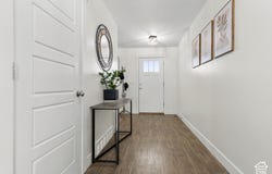 886 S CAMBRIDGE Cir E, Tooele, UT 84074