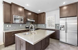 56 Painted Trellis, Irvine, CA 92620