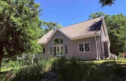 5822 RESORT, PETOSKEY, MI 49770
