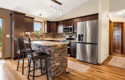 117 Pinehurst Drive, Mankato, MN 56001