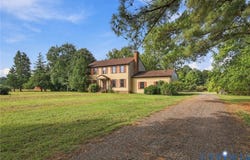 7350 Elko Rd, Sandston, VA 23150