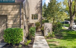 500 Monarch Ridge Dr, Walnut Creek, CA 94597