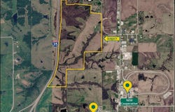 Hwy 152, Osceola, IA 50213