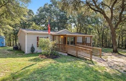 119 Lockney Drive, DeFuniak Springs, FL 32433