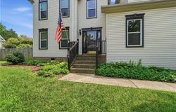 609 Edgewood Arch, Chesapeake, VA 23322