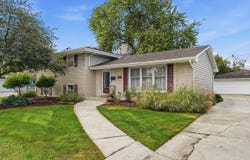 8504 Forest Avenue, Munster, IN 46321