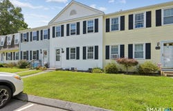 17 Lakeside Drive, Ledyard, CT 06339