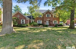 828 COVENTRY Point, Springfield, IL 62702