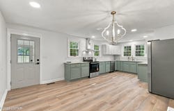 204 Bolivar Highway, Jackson, TN 38301