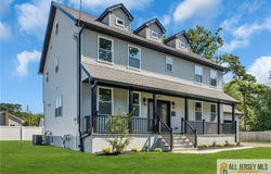 77 Elm Street, Spotswood, NJ 08884