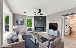 317 1/2 Long Street, Ashville, OH 43103
