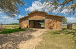 2095 E Fm 1518, St Hedwig, TX 78152
