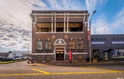 1329 WALNUT Street, Murphysboro, IL 62966