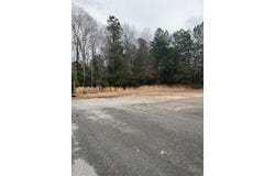 N Main Street, KILMARNOCK, VA 22482