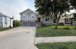7224 E 163rd Terrace, Belton, MO 64012