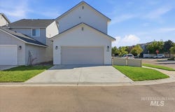 696 E Springloyd St, Meridian, ID 83642