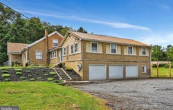 299 LEVEL Road, HUMMELSTOWN, PA 17036