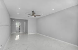 635 8th St, Miami Beach, FL 33139